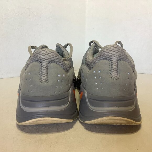Men\'s Adidas Yeezy Boost 700 Shoes Size 7 Gray main image 11